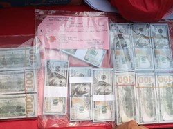 Polisi Bekuk Pengedar Dolar Palsu di Apartemen Kuningan Jaksel