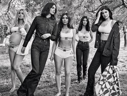 Keluarga Kardashian Tampil Seksi di Iklan Calvin Klein Terbaru