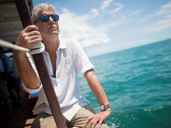 Parts Unknown Anthony Bourdain Peroleh 6  Penghargaan Emmy Awards
