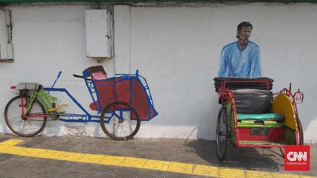 Paduan mural dan seni instalasi, di Jl Kakap, Penjaringan.
