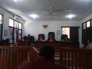 Terdakwa Sakit, Sidang Vonis Peremasan Payudara di Depok Ditunda