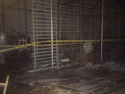 Kebakaran Gudang di Velodrome Padam, Garis Polisi Dipasang