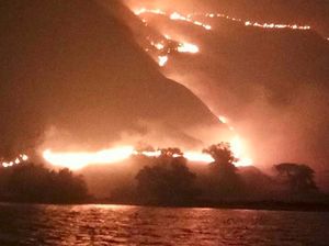 Taman Nasional Komodo Imbau Wisatawan Tidak Merokok & Nyalakan Api Taman Nasional Komodo Imbau Wisatawan Tidak Merokok & Nyalakan Api