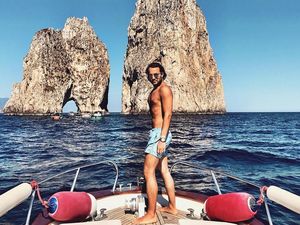 Foto: Liburannya Miliarder Muda Turki, Emir Bahadir