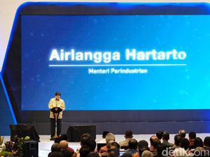 Airlangga di GIIAS: Masyarakat Industri Dukung Jokowi 2 Periode Airlangga di GIIAS: Masyarakat Industri Dukung Jokowi 2 Periode