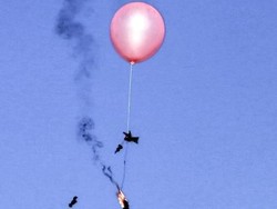 Balas Serangan Balon Api, Tank-tank Israel Gempur Jalur Gaza