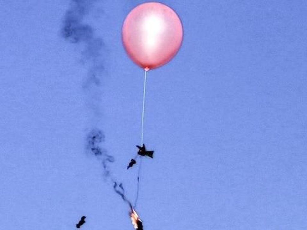 Ada Kiriman Balon Api, Israel Kembali Blokir Suplai Bahan Bakar ke Gaza Ada Kiriman Balon Api, Israel Kembali Blokir Suplai Bahan Bakar ke Gaza