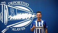 Deportivo Alaves masih tampil dengan warna utama biru (ist)