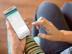 Riset Januari 2019: WhatsApp Digilai Netizen Indonesia Riset Januari 2019: WhatsApp Digilai Netizen Indonesia