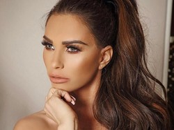 Bintang Realiti Ini Menyesal Operasi Bokong Sampai Tak Bisa Duduk