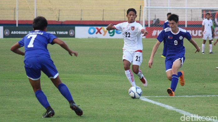 Timnas Myanmar saat melawan Filipina di Piala AFF 2018. (Foto: Suparno/detikcom) Timnas Myanmar saat melawan Filipina di Piala AFF 2018. (Foto: Suparno/detikcom)