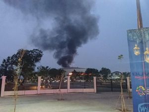 Velodrome Rawamangun Terbakar? Itu Hoax Velodrome Rawamangun Terbakar? Itu Hoax