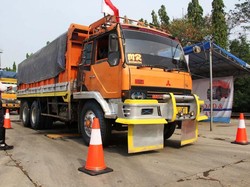 Pemerintah Gandeng Polisi untuk Tindak Truk Obesitas