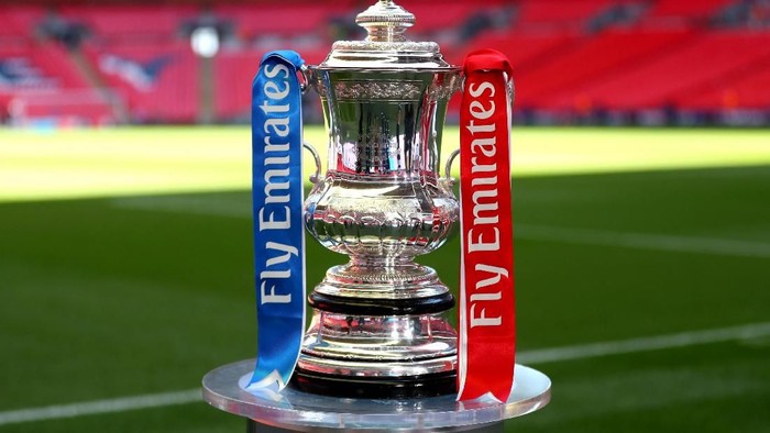 LONDON, ENGLAND - MAY 19:  A detailed view of the Emirates FA Cup Trophy prior to The Emirates FA Cup Final between Chelsea and Manchester United at Wembley Stadium on May 19, 2018 in London, England.  (Photo by Catherine Ivill/Getty Images)