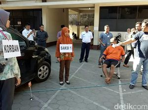 Tertangkap! Pelaku yang Nyaris Bunuh Lurah Perempuan di Jatim Tertangkap! Pelaku yang Nyaris Bunuh Lurah Perempuan di Jatim