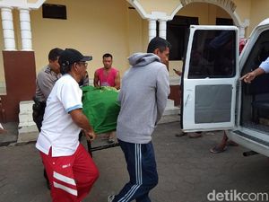 Pensiunan TNI Meninggal Saat Jogging di Alun-alun Bung Karno Pensiunan TNI Meninggal Saat Jogging di Alun-alun Bung Karno