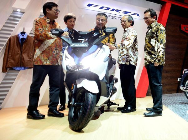 Honda Forza 250, Skutik Bongsor Penantang Xmax