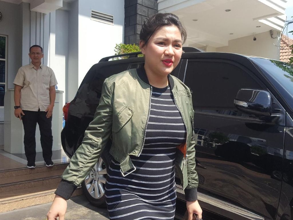 Sering Bertemu, Vicky Shu dan Kahiyang Kerap Sharing Tentang Anak Sering Bertemu, Vicky Shu dan Kahiyang Kerap Sharing Tentang Anak