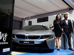 Ngecas Mobil Listrik Pakai SPLU Punya Pertamina Cuma 2 Menit Ngecas Mobil Listrik Pakai SPLU Punya Pertamina Cuma 2 Menit