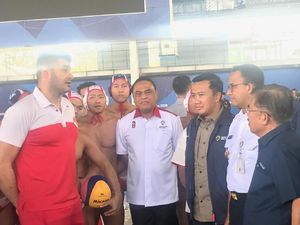 Masih Bareng Anies, JK Tinjau Latihan Atlet Renang di GBK