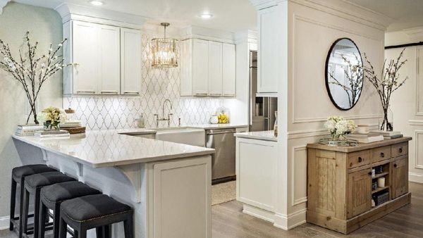 Wanita Ini Bikin Rumah Dibantu 1,8 Juta Follower Instagram