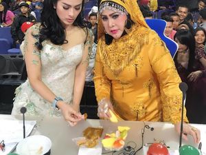 Begini Gaya Kulineran Ratu Dangdut, Elvy Sukaesih yang Jago Masak