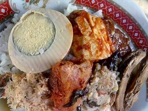 Sedep Murah! Sarapan Sego Cawuk Gurih Pedas Khas Banyuwangi