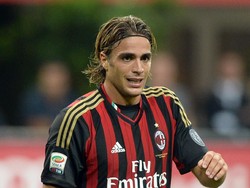 Alessandro Matri gagal membuktikan diri di AC Milan. Dia cuma main setengah musim dengan catatan satu gol dari 19 laga. (Foto: Claudio Villa/Getty Images)