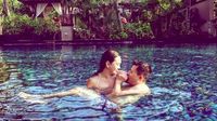 Romantis ala Shandy Aulia dan Suami