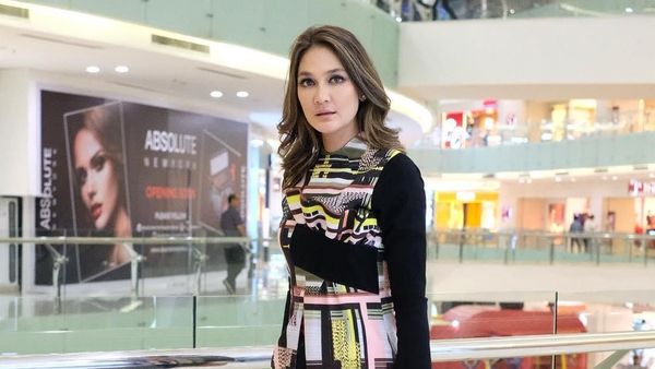 8 Koleksi Tas Mewah Luna Maya yang Baru Putus Cinta