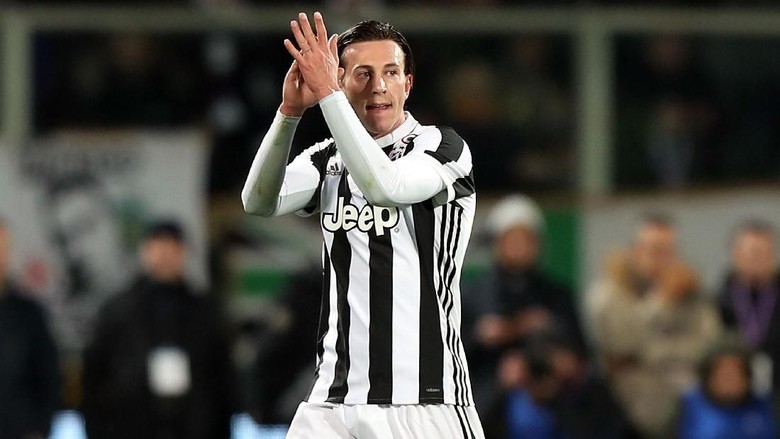 Untuk Satu Hal Ini, Bernardeschi Ingin seperti Ronaldo Untuk Satu Hal Ini, Bernardeschi Ingin seperti Ronaldo
