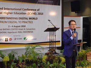 Program Pendidikan Vokasi UI Gelar ICVHE 2018