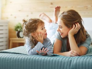 Tipe Ibu Menurut Zodiak, Siapa yang Terbaik? (1) Tipe Ibu Menurut Zodiak, Siapa yang Terbaik? (1)
