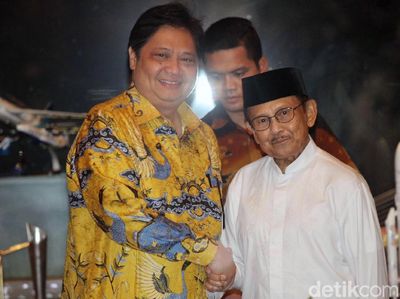 Petinggi Partai Golkar Temui Habibie