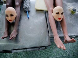 Pria Ini Ungkap Pengalaman Bercinta dengan Robot Seks