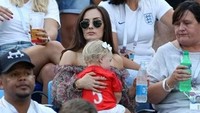 Kalau ini istri dari bek City, Jon Stones. Namanya Millie Savage. (Foto: dok.Instagram)