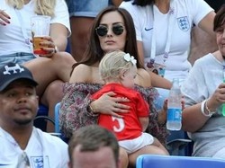 Kalau ini istri dari bek City, Jon Stones. Namanya Millie Savage. (Foto: dok.Instagram)