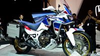Moge Petualang Honda Bersolek