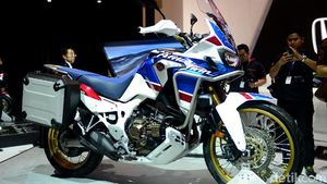 Moge Petualang Honda Bersolek