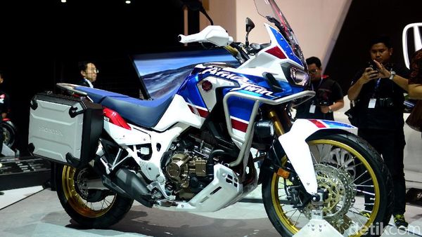 Moge Petualang Honda Bersolek