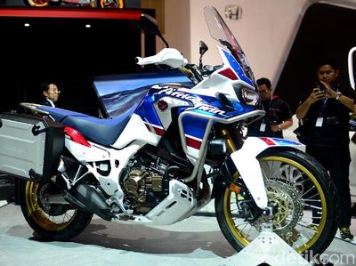 Moge Petualang Honda Bersolek