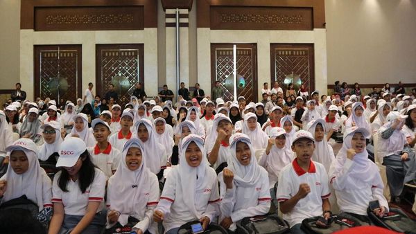 400 Pelajar SMA Terima Beasiswa