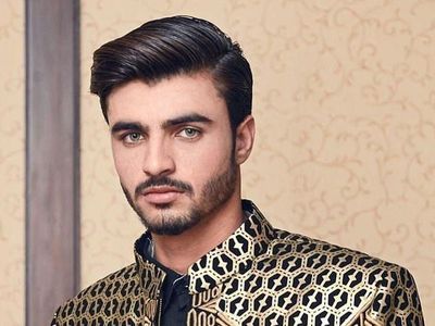 Terpukau Pesona Arshad, Penjual Teh yang Sukses Jadi Model Setelah Viral