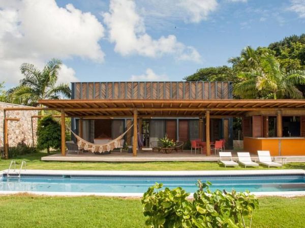 Percaya Nggak? Bikin Rumah Bambu Ini Cuma 10 Bulan