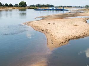 Amunisi Sisa Perang Dunia II Mendadak Bermunculan di Sungai Jerman