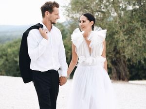 Mewahnya Pernikahan Putri Bangsawan Bali dengan Pengusaha Inggris di Italia