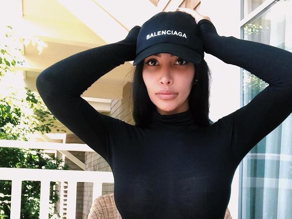 Foto: Pesona Kamilla, Kembaran Kim Kardashian yang Tak Kalah Seksi