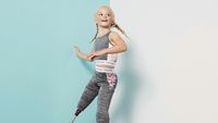 Ini Daisy-May, Model Cilik Tanpa Dua Kaki yang Curi Perhatian Dunia