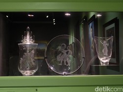 Tersimpan 60 Tahun, Kristal Langka Koleksi Istana Dipajang
