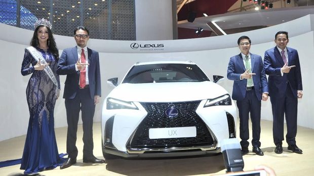 Lexus UX